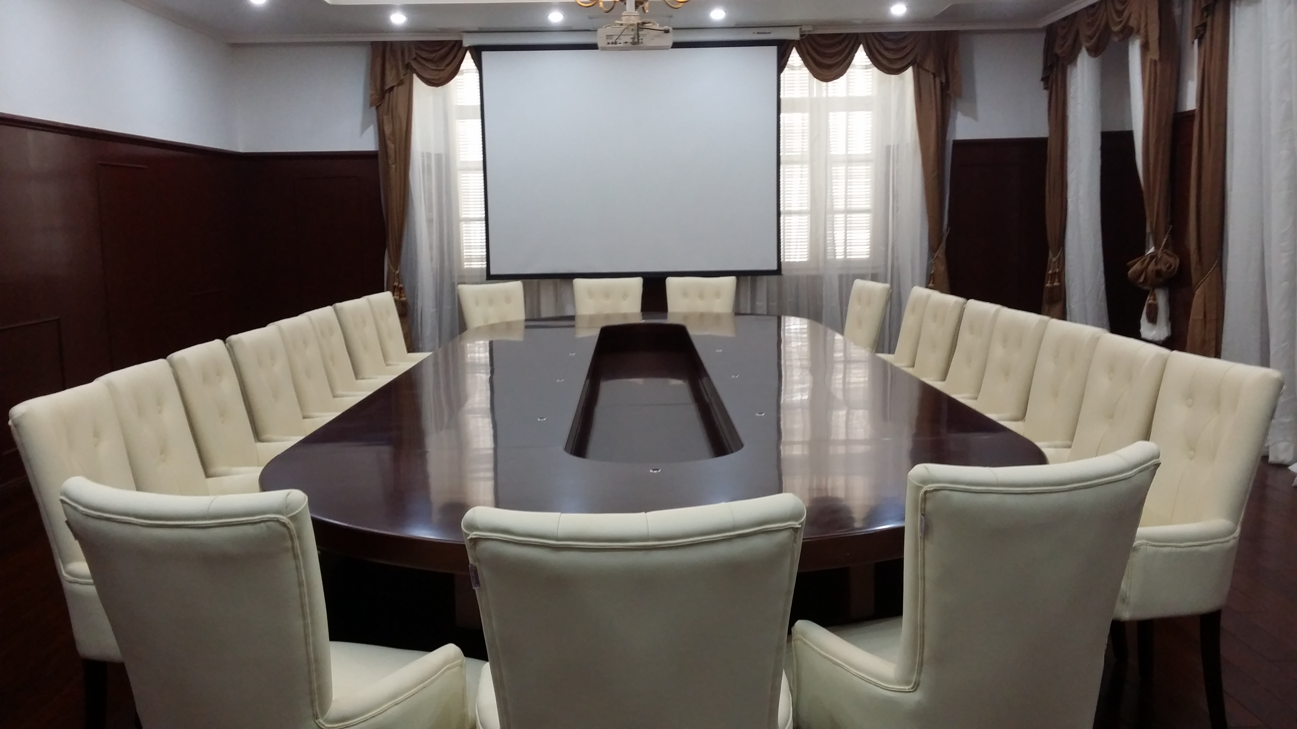 IPPRZH12027C援佛得角总统府改扩建项目 实景 会议室